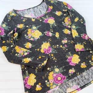 LuLaRoe Lynnae long-sleeved top size large